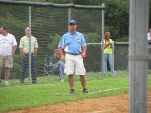 05 27 09 001 Coach working the Box.